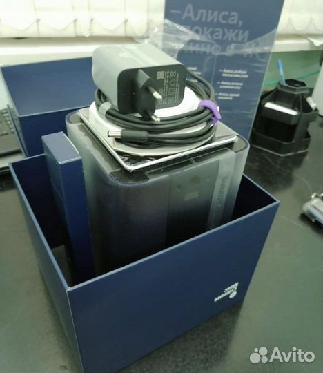 Яндекс станция макс