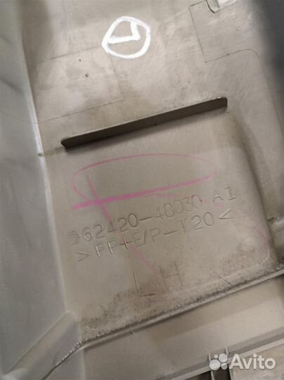 Обшивка стойки Тойота Хайлендер