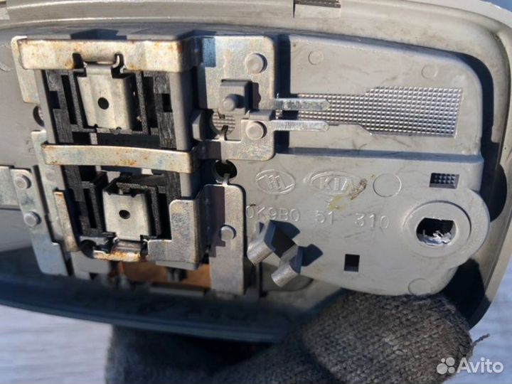 Плафон подсветки салона Kia Spectra седан 1.6 2001