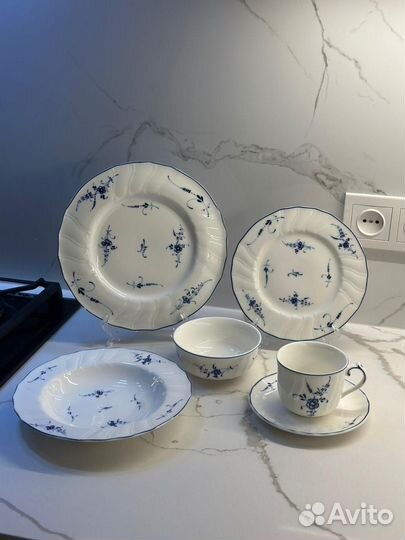 Чайно столовый сервиз