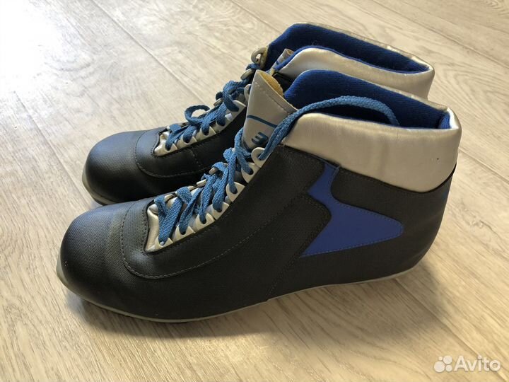 Лыжи беговые tisa в комплекте