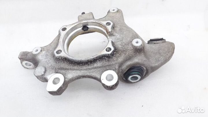 Кулак поворотный задний правый Mercedes-Benz E220D