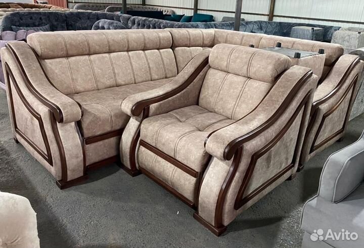 В наличии.Мягкая мебель диваны и кресла комплект