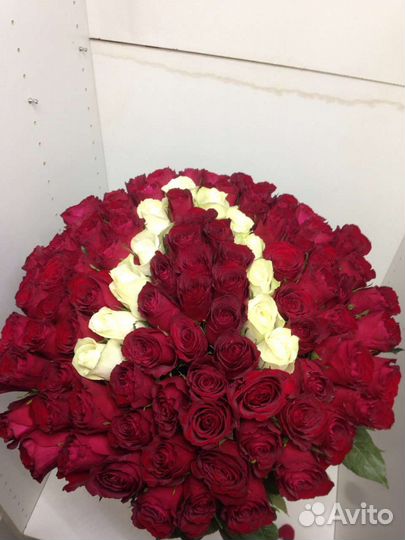 Букет из 101 розы красно-белый 50 см