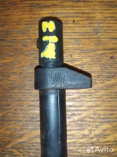 Датчик положения коленвала Mercedes Benz W211 E-K