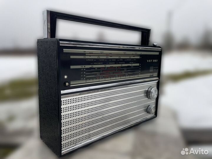 Радиоприемник vef 202 с фм и Блютуз