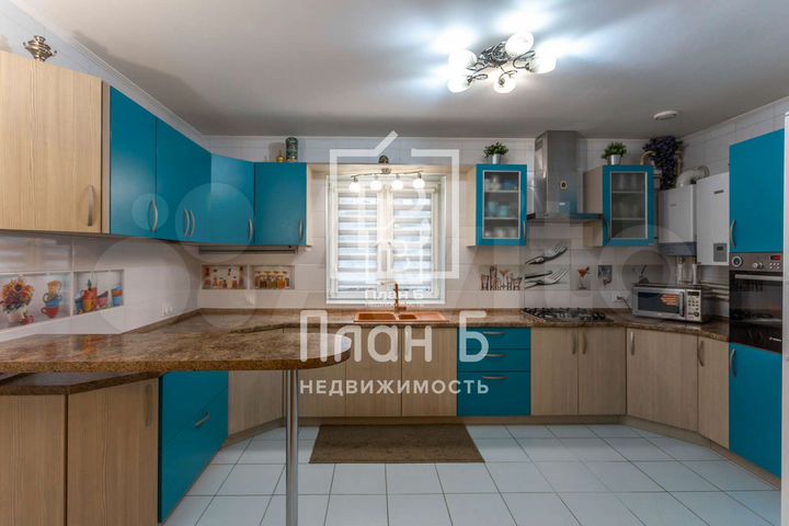 Дом 207,5 м² на участке 11,5 сот.