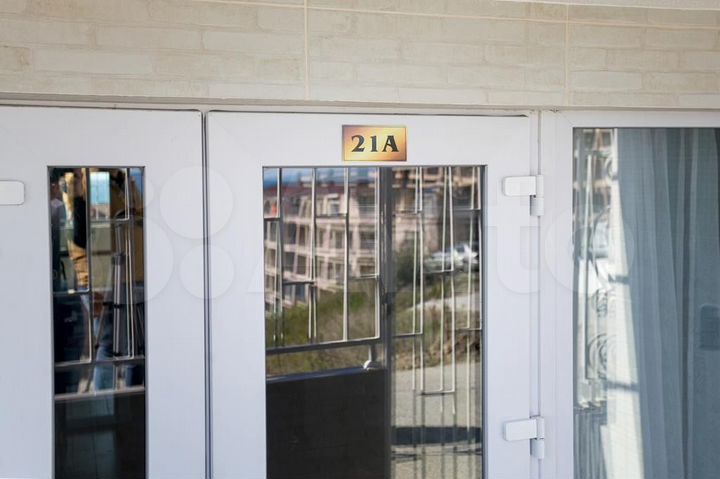 2-к. квартира, 45 м², 1/9 эт.