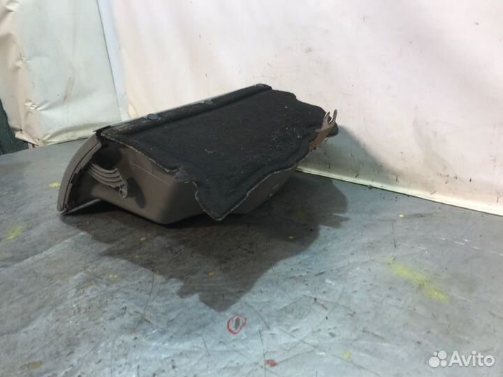 Бардачок Citroen Xsara Picasso универсал TU5JP4