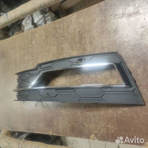 Решетка пер лев хром Skoda Octavia A8 Ориг