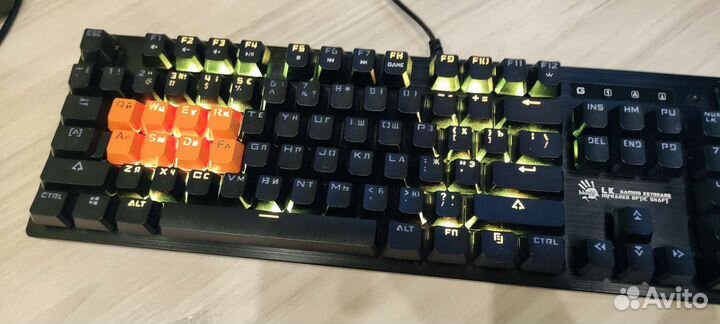 Чëрная игровая клавиатура bloody 820R