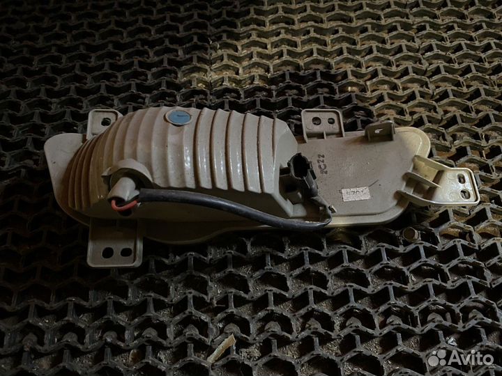 Фонарь противотуманный задний правый Круз 1