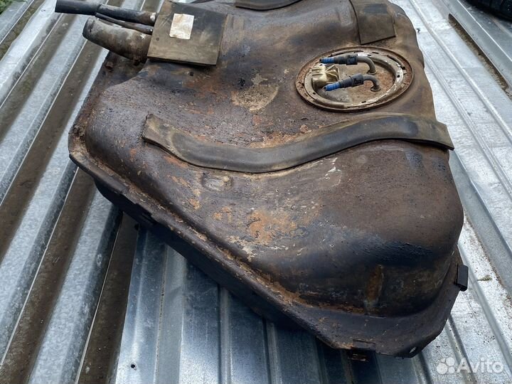 Бензобак Opel Vectra B, седан