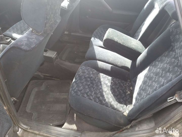 Разбор Volkswagen passat b3 1.8 90л.с Седан