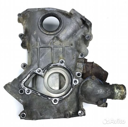 Ниссан PickUp Крышка двигателя передняя