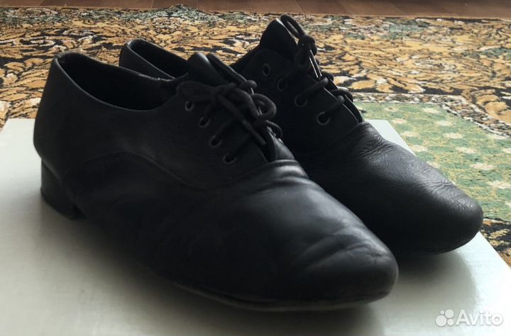 Костюм и обувь для спортивно бальных танцев