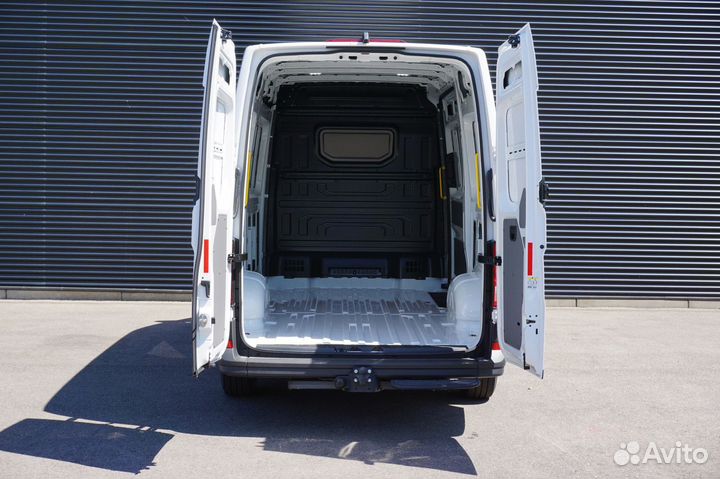 MAN TGE цельнометаллический, 2023