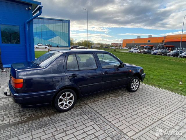 Volkswagen Vento 1.8 MT, 1992, 133 722 км с пробегом, цена 200000 руб.