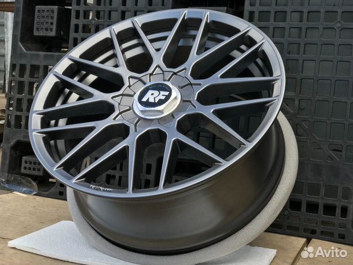 Литые диски Rotiform Wheels 19 5x114.3 Lexus IS GS