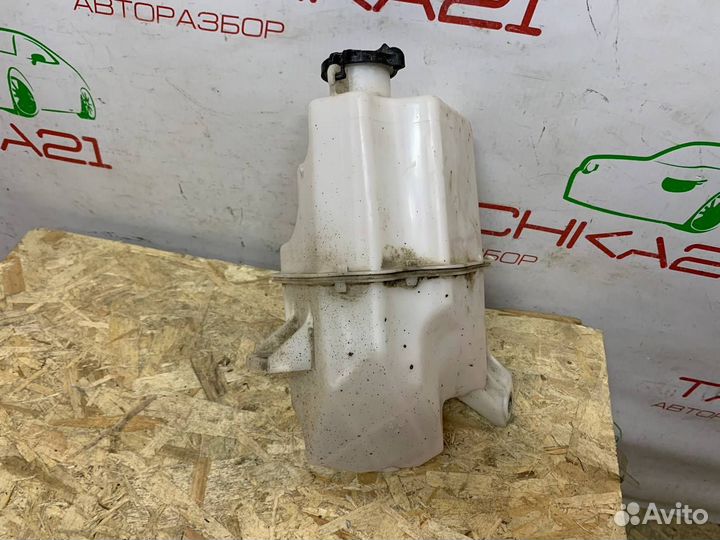 Расширительный бачок Toyota RAV4 XA50 / Highlander