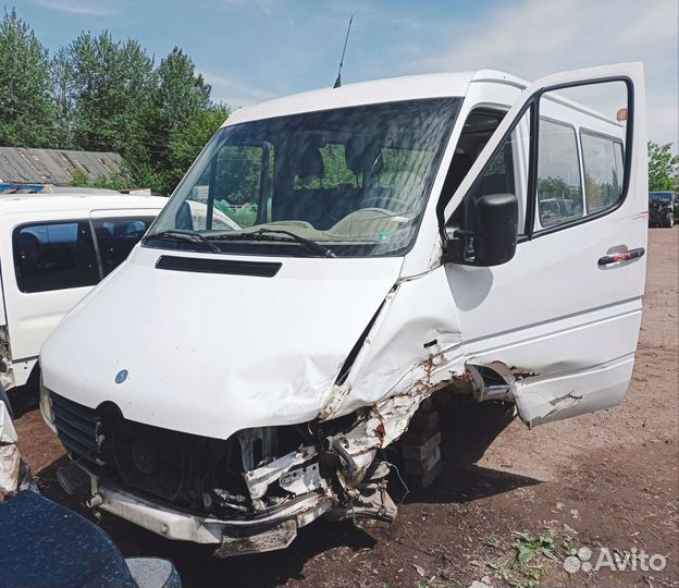 В разборе Mercedes-Benz sprinter без пробега по РФ