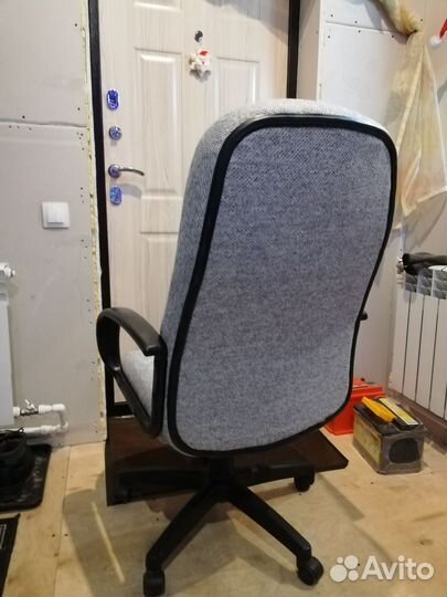 Компьютерное кресло