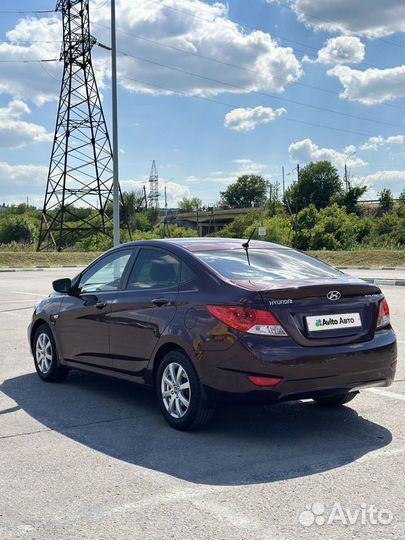 Hyundai Solaris 1.6 AT, 2014, 111 847 км