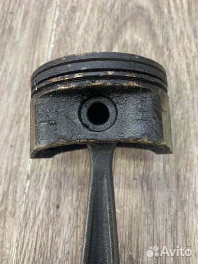 Поршень Opel Zafira A X18XE1