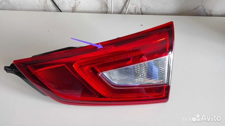 Внутренний задний фонарь Ниссан j11