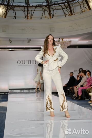 Костюм для выпускного вечера или свадьбы