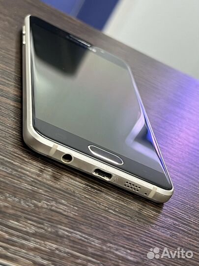 Телефон Samsung a3 2016