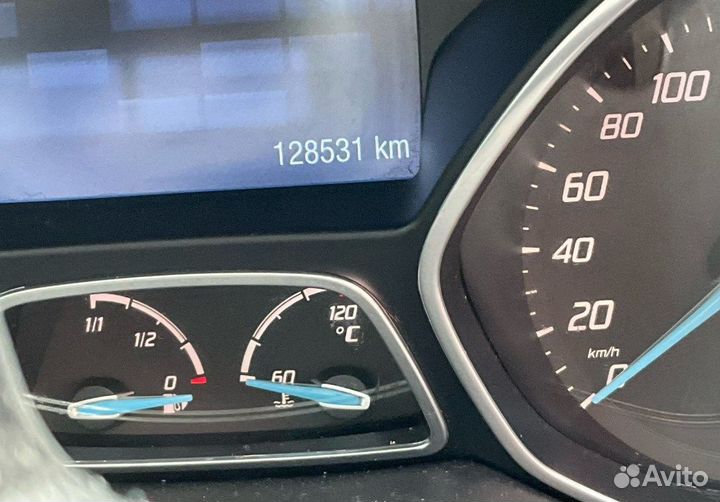 Ford Focus III разбор (капот, фара, крыло)