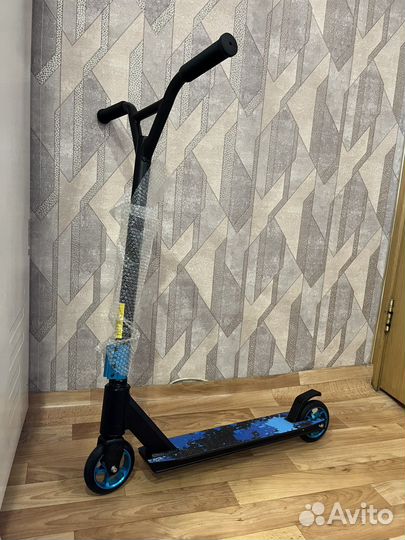 Трюковой самокат новый