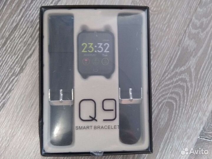 Смарт часы фитнес браслет Q9