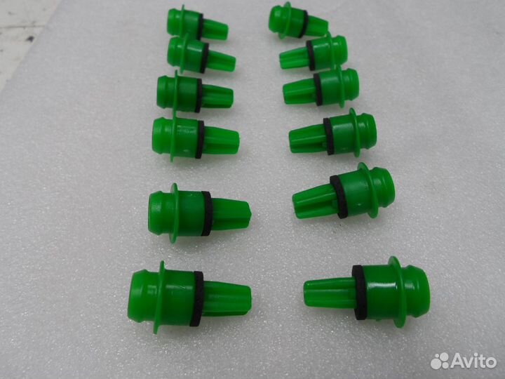 Клипса фиксатор Toyota Probox