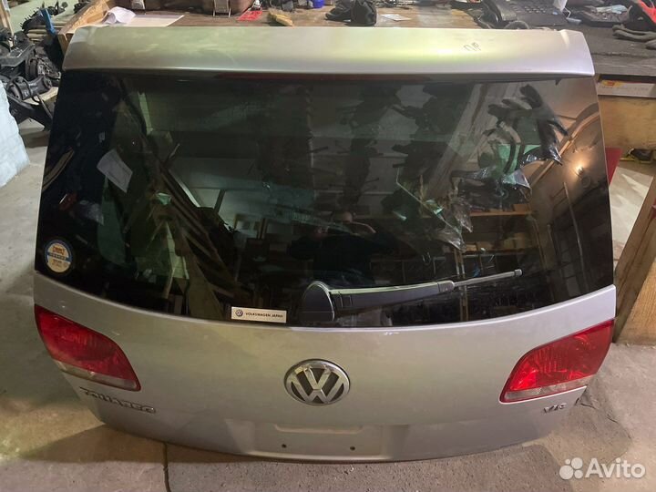 Дверь багажника Volkswagen Touareg 2002-2010