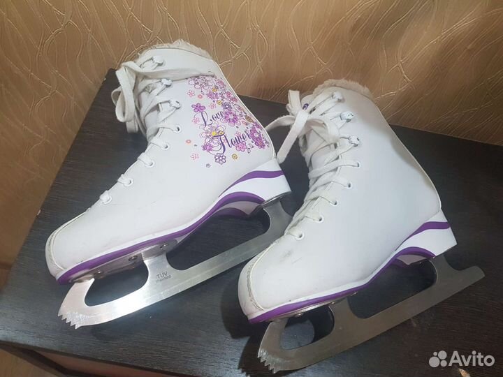 Коньки фигурные, 35/36 размер