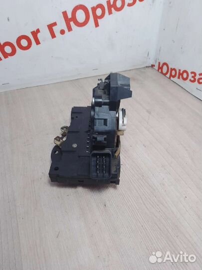 Замок передней правой двери Ford Focus 1