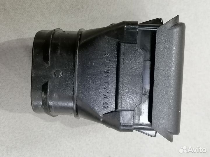 Дефлектор воздушный левый (салон) Opel Kadett E