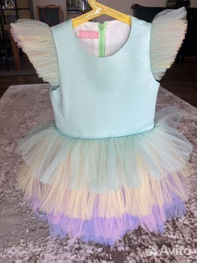 Продам платье для девочки