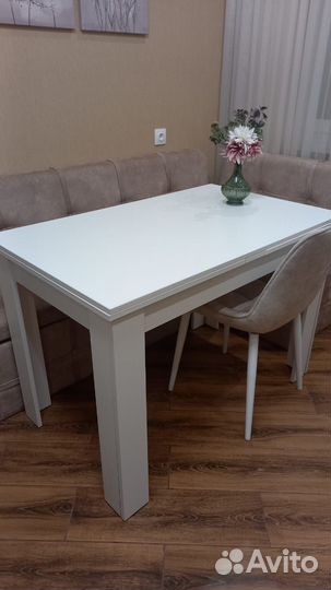 Кухонный стол