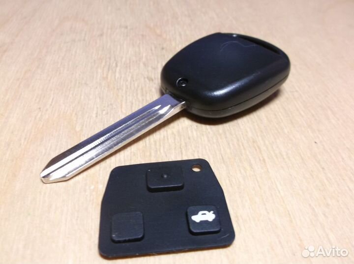 89071-0D030 Toyota чип ключ 2 кнопки Texas 4D ID70