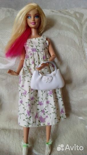 Кукла барби и велосипед