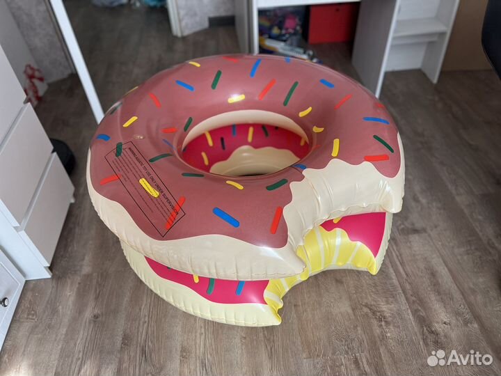 Надувной круг пончик для плавания