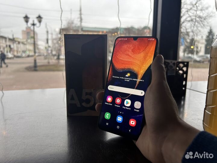 Samsung Galaxy A50, 6/64 ГБ