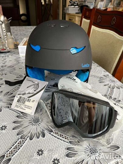 Продаю горнолыжный шлем и очки