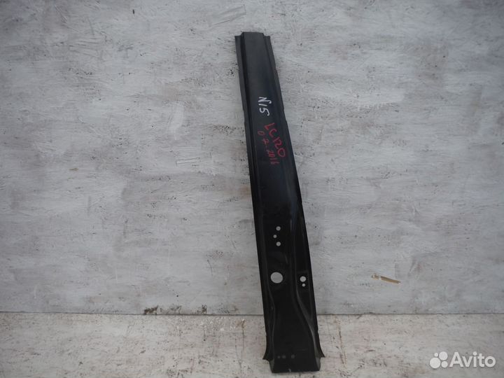 Стойка средняя правая Land Cruiser Prado 120 2007