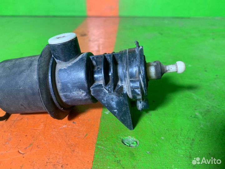 Корректор фар механический Renault Logan K7JA710