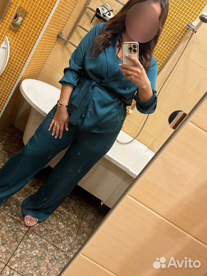 Костюм женский 50-52