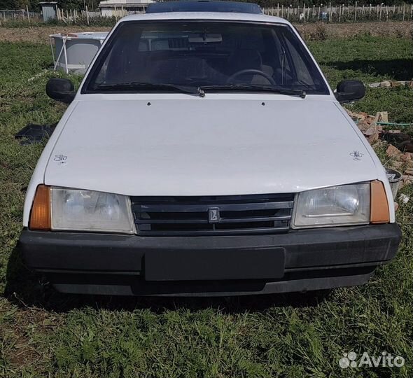 ВАЗ 21099 1.5 МТ, 1997, 200 000 км